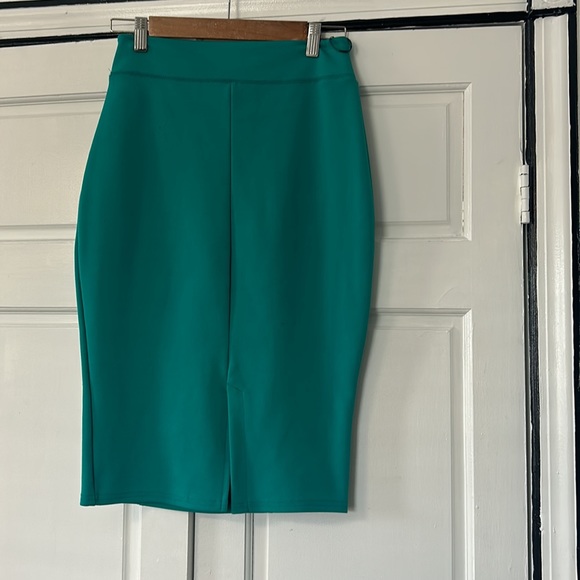 Green bodycon skirt - Picture 3 of 5